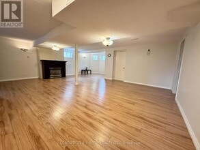 22 Mapleton Ave in Barrie, ON - Building Photo - Building Photo