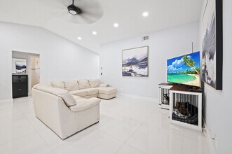 16309 SW 6th St in Pembroke Pines, FL - Building Photo - Building Photo