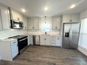 1453 S Washington Ave in Fayetteville, AR - Building Photo - Building Photo