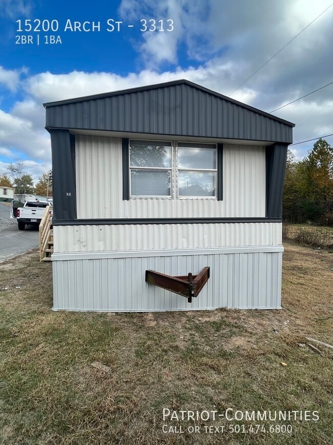 property at 15200 Arch St