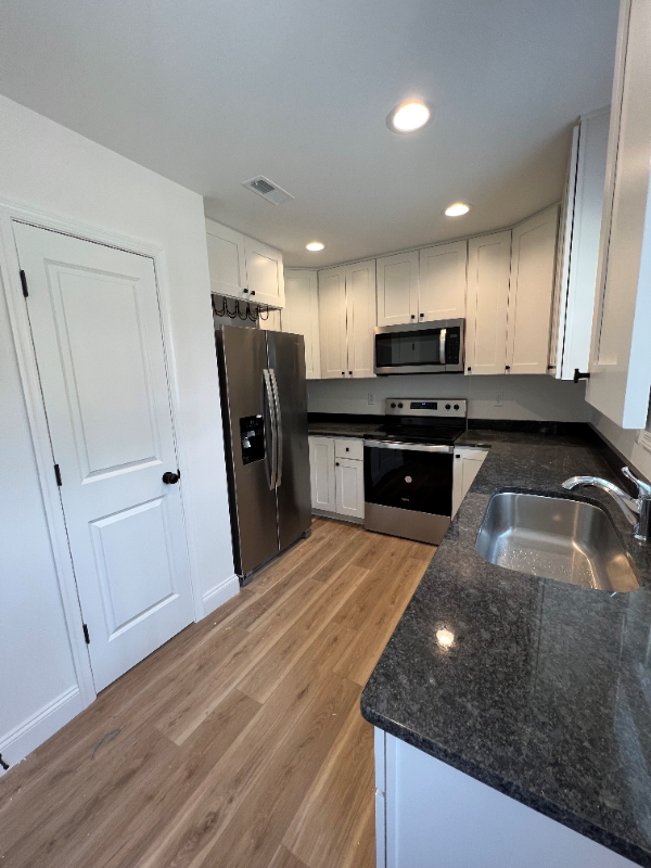 207 12th St in Grottoes, VA - Building Photo - Building Photo
