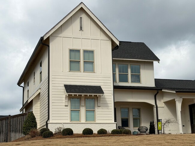 property at 549 Grey Oak Cir