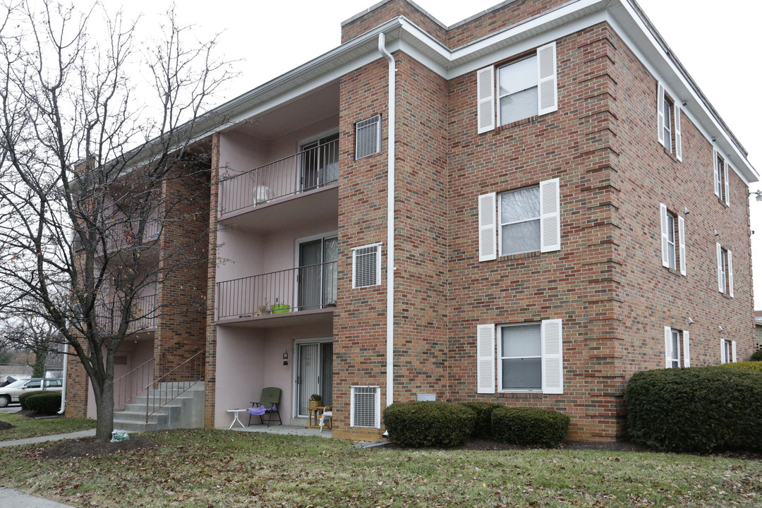 Cavalier Apartments in Winchester, VA - Building Photo