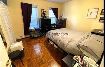 204 River St in Cambridge, MA - Building Photo - Building Photo