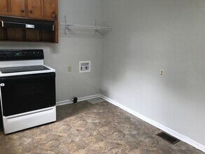 1662 Vista Ln in Clarksville, TN - Building Photo - Building Photo