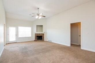 1741 Englehart St in Cordova, TN - Building Photo - Building Photo