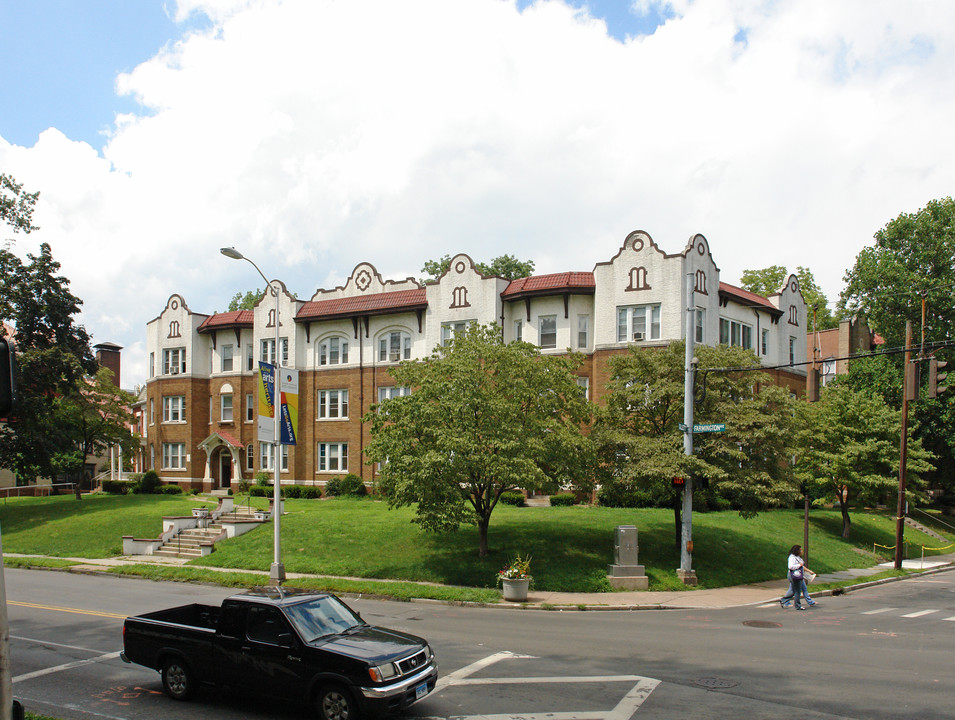 334-344 Farmington Ave in Hartford, CT - Building Photo