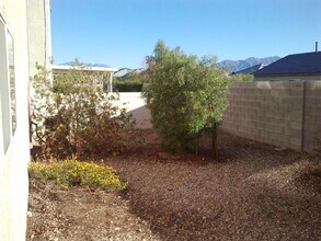 6840 Tropicaire St in Las Vegas, NV - Building Photo - Building Photo