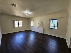 Trojandale Apartments in Los Angeles, CA - Foto de edificio - Building Photo
