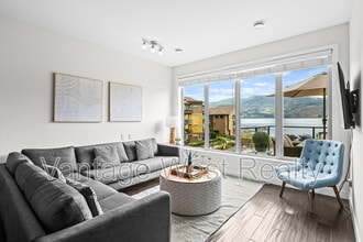 5308-4032 Pritchard Dr in West Kelowna, BC - Building Photo - Building Photo