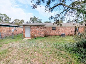 905 Calhoun Ave in Pensacola, FL - Foto de edificio - Building Photo