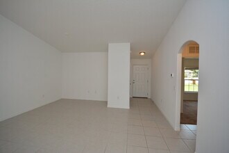 33 Rosecroft Ln in Palm Coast, FL - Building Photo - Building Photo