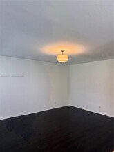 9920 NW 68th Pl in Tamarac, FL - Building Photo - Building Photo