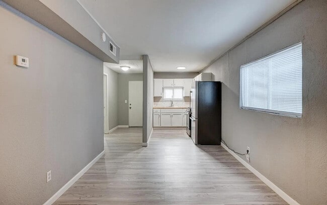 2135 W Hadley St in Phoenix, AZ - Building Photo - Building Photo