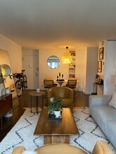 77 E 12th St, Unit 5C in New York, NY - Foto de edificio - Building Photo