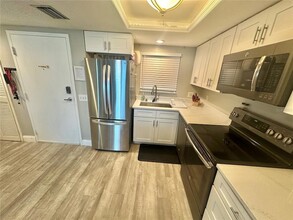 6009 Sea Ranch Dr, Unit 314 in Hudson, FL - Building Photo - Building Photo