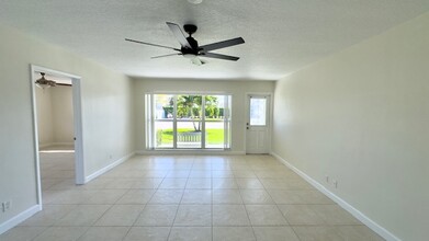 2759 NE 32nd St, Unit 2759 in Fort Lauderdale, FL - Building Photo - Building Photo