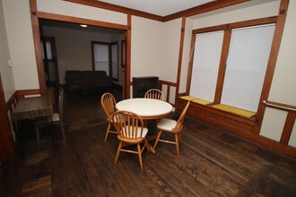 2351 N Holton St in Milwaukee, WI - Building Photo - Building Photo