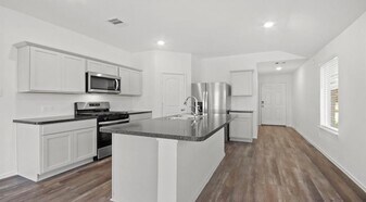 23815 Hilltop Cyn Ln in Spring, TX - Building Photo