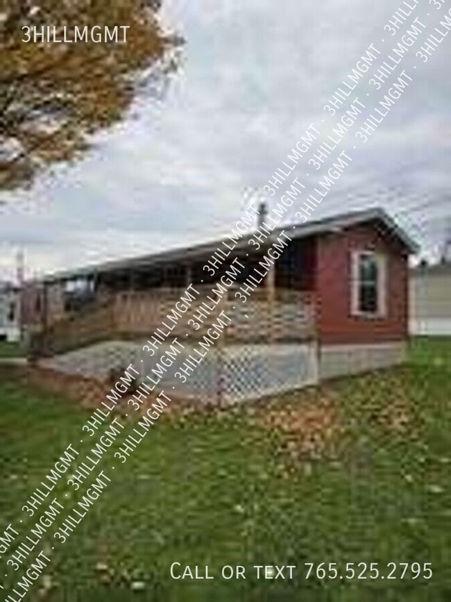 13088 Crestview Ave in Meadville, PA - Building Photo - Building Photo