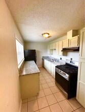 2305 Kingsdale Dr in Deer Park, TX - Building Photo - Building Photo