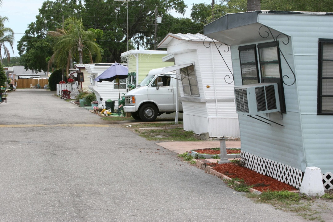 2615 Cortez Rd W in Bradenton, FL - Foto de edificio