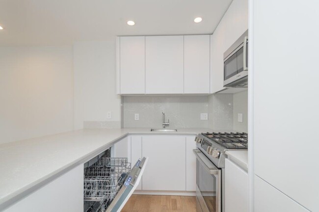 1426 Columbia Rd, Unit #4H