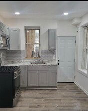 2560 N Gratz St in Philadelphia, PA - Building Photo - Building Photo