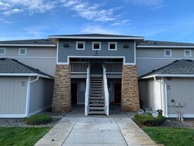6305 Chapel Hill Blvd in Pasco, WA - Building Photo