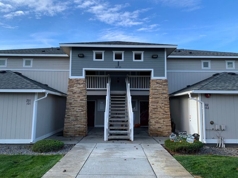 6305 Chapel Hill Blvd in Pasco, WA - Building Photo