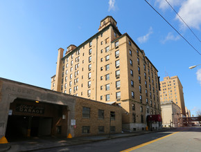 Albert Pike Apartments in Little Rock, AR - Building Photo - Building Photo