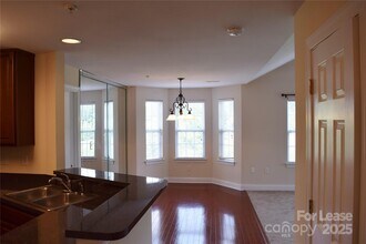 6319 Park Creek Dr in Charlotte, NC - Building Photo - Building Photo