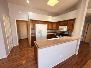 6348 W Pontiac Dr in Glendale, AZ - Foto de edificio - Building Photo