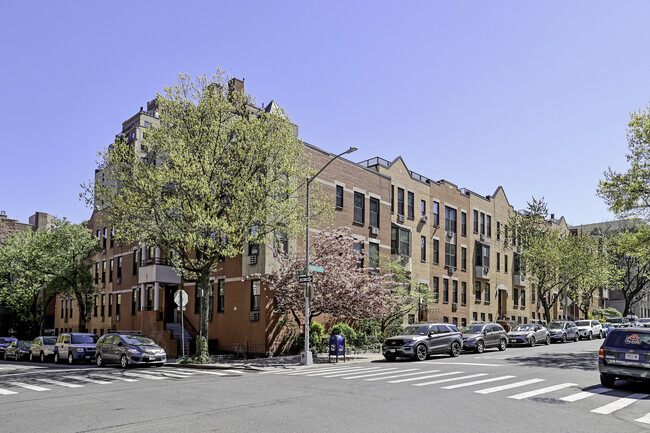 Manhattan Valley Townhouse