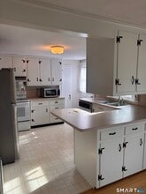 28 Bayberry Ln in Groton, CT - Building Photo - Building Photo