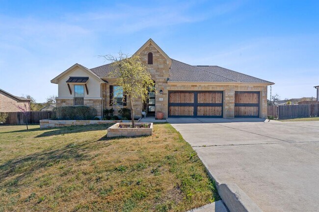 197 Fort Sumner St in Dripping Springs, TX - Building Photo - Building Photo