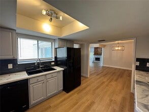 107 S Deerwood Ave in Orlando, FL - Building Photo - Building Photo