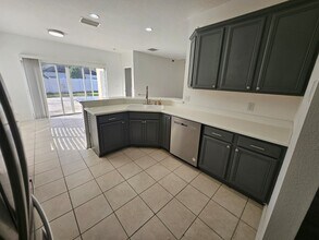 14548 Grand Cove Dr in Orlando, FL - Building Photo - Building Photo