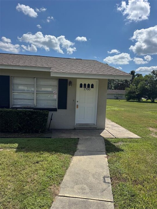 1700 NE 71st St in Ocala, FL - Building Photo