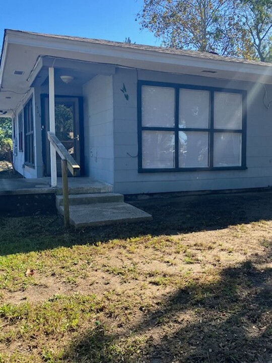 1326 43rd Ave in Gulfport, MS - Building Photo