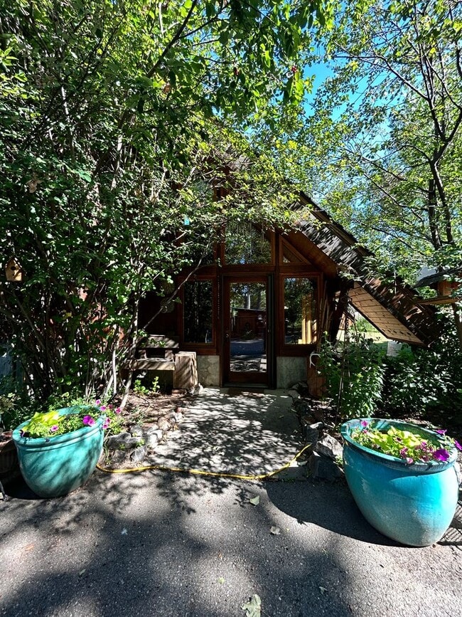 957 N Shoshone Loop in Hamilton, MT - Building Photo - Building Photo