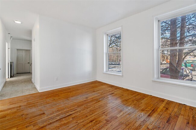 94 Winnikee Ave-Unit -2 in Poughkeepsie, NY - Building Photo - Building Photo