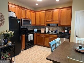 451 N Columbia St in Milledgeville, GA - Building Photo - Building Photo