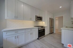 505 N Alfred St in West Hollywood, CA - Building Photo