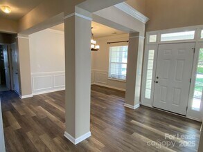 14616 Eastgrove Dr in Pineville, NC - Building Photo - Building Photo