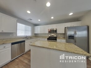 8940 Annabeth Ct in Las Vegas, NV - Building Photo - Building Photo