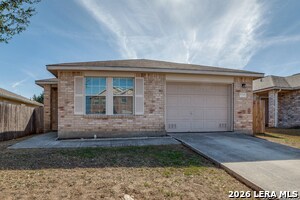 9734 Crescent Moon in San Antonio, TX - Building Photo