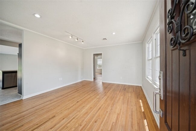 1417 S Quebec Ave in Tulsa, OK - Building Photo - Building Photo