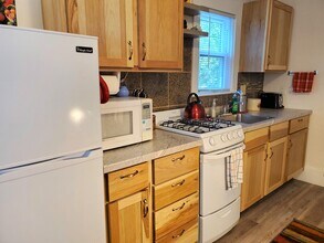 204 E 3rd Ave, Unit 3 in Cheyenne, WY - Foto de edificio - Building Photo