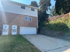 1313-1315 Arnold St in Pittsburgh, PA - Building Photo